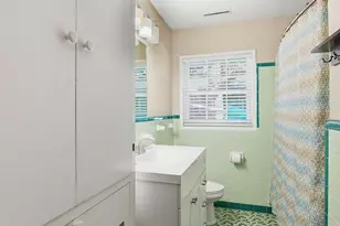 402 Navarre St, Gulf Breeze, FL 32563 - Photo 23