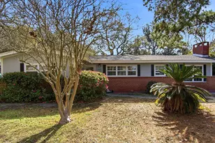 402 Navarre St, Gulf Breeze, FL 32563 - Photo 5