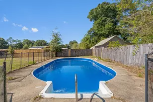 6494 Kennington Cir, Milton, FL 32570 - Photo 41