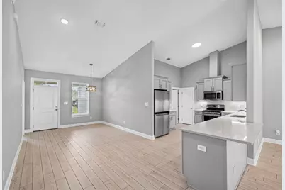 5292 Soundside Drive, Gulf Breeze, FL 32563 - Photo 9