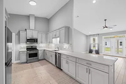 5292 Soundside Drive, Gulf Breeze, FL 32563 - Photo 13