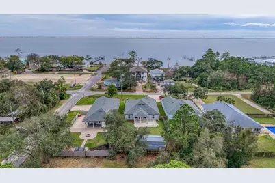 5292 Soundside Drive, Gulf Breeze, FL 32563 - Photo 49