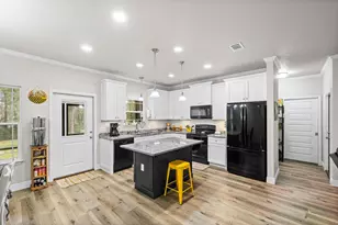 922 E Edney Ave E, Crestview, FL 32539 - Photo 25