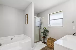 6693 Indian St, Navarre, FL 32566 - Photo 15