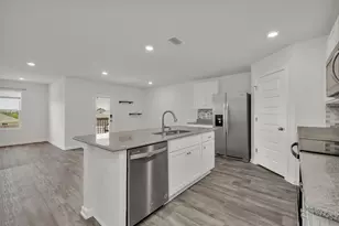 5557 Galahad Trl, Milton, FL 32583 - Photo 9