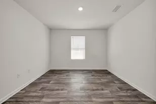 5557 Galahad Trl, Milton, FL 32583 - Photo 3