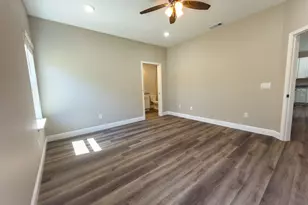 6637 Water St, Navarre, FL 32566 - Photo 7