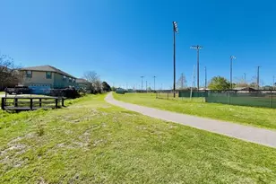 1044 Sterling Point Pl, Gulf Breeze, FL 32563 - Photo 5