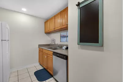 8443 Gulf Boulevard #APT E23, Navarre, FL 32566 - Photo 3