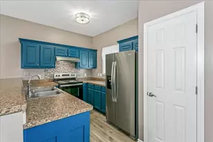 6922 Sea Turtle Cir, Navarre, FL 32566 - Photo 11