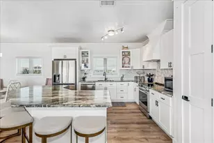 7515 Gulf Blvd, Navarre, FL 32566 - Photo 9