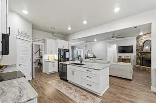 6808 Santa Clara Dr, Navarre, FL 32566 - Photo 3