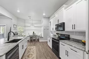 6808 Santa Clara Dr, Navarre, FL 32566 - Photo 15