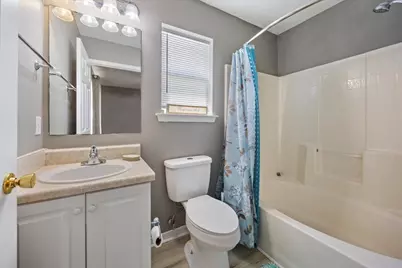 7666 Chablis Circle, Navarre, FL 32566 - Photo 13