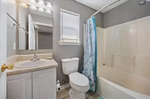 7666 Chablis Cir, Navarre, FL 32566 - Photo 13