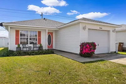 7666 Chablis Circle, Navarre, FL 32566 - Photo 1