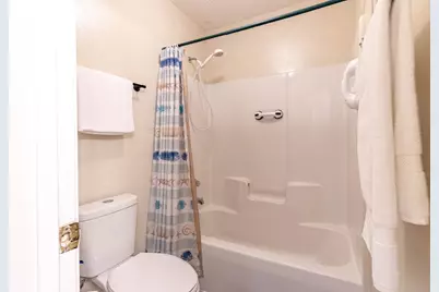 2824 Winners Circle Drive, Navarre, FL 32566 - Photo 19