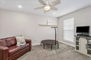 1911 Ladybird Ln, Gulf Breeze, FL 32563 - Photo 25