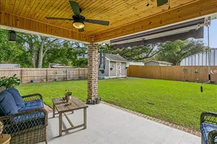 1911 Ladybird Ln, Gulf Breeze, FL 32563 - Photo 31