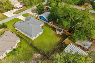 1911 Ladybird Ln, Gulf Breeze, FL 32563 - Photo 37