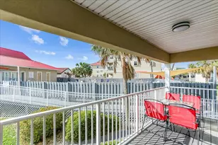 7476 Sunset Harbor Dr, Navarre, FL 32566 - Photo 3