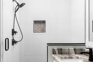 311 N 8th Ave N, Pensacola, FL 32501 - Photo 31