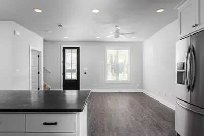 311 N 8th Avenue N, Pensacola, FL 32501 - Photo 11