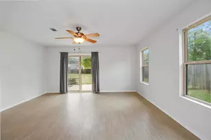 5953 Fairlands Rd, Milton, FL 32583 - Photo 5