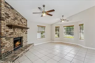 5966 Herlong Dr, Milton, FL 32570 - Photo 9