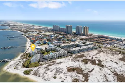 1440 Paradise Point Drive #UNIT 6, Navarre, FL 32566 - Photo 47