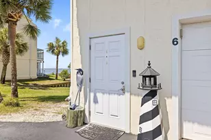 1440 Paradise Point Dr, Navarre, FL 32566 - Photo 5