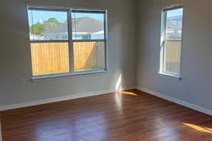 5574 Huntleigh Pl, Gulf Breeze, FL 32563 - Photo 5