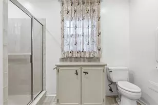 2437 W Bayshore Road W, Gulf Breeze, FL 32563 - Photo 21