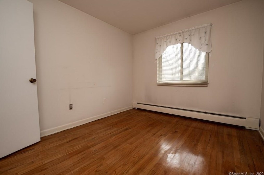 114 Worth Ave, New Haven CT 06518-3405 exterior