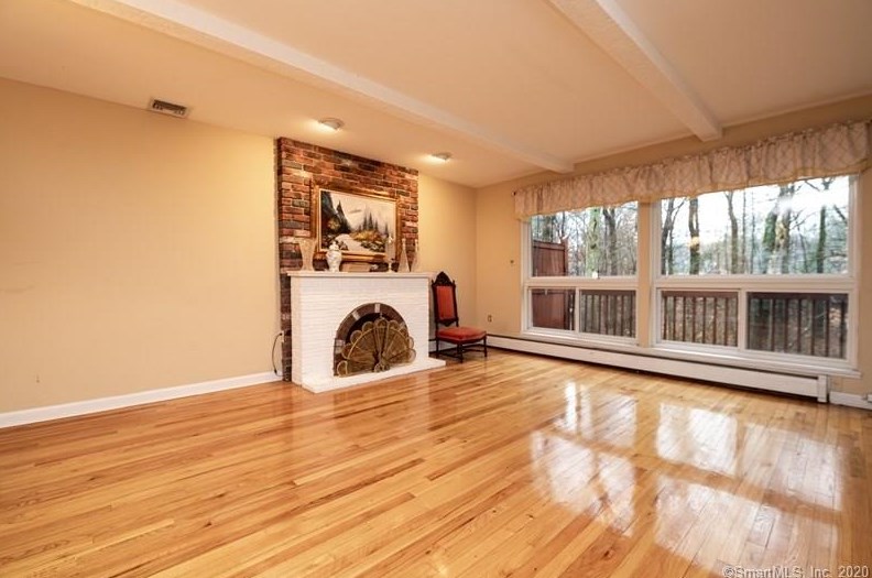 114 Worth Ave, New Haven CT 06518-3405 exterior