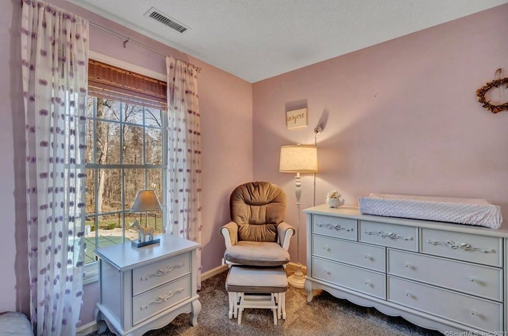 16 Morningview Ct, New Haven CT 06518-1777 exterior