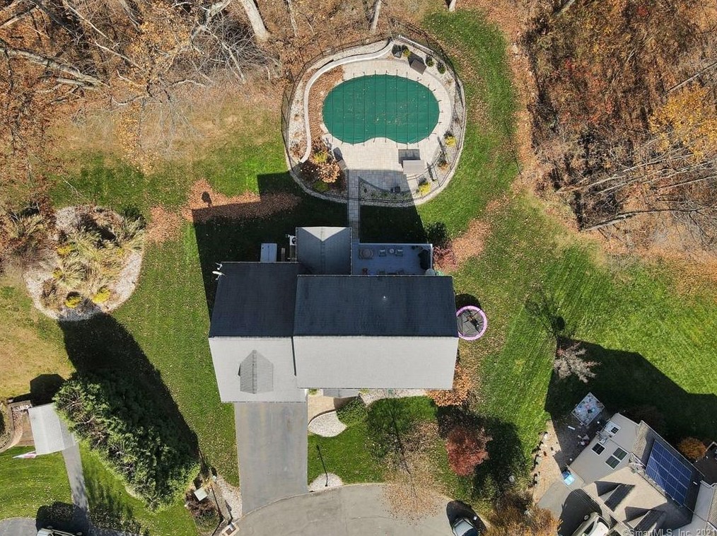 16 Morningview Ct, New Haven CT 06518-1777 exterior