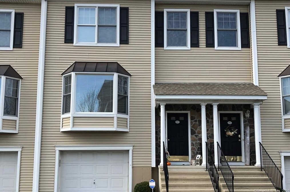 15 Scuppo Rd, Danbury CT  06811-5303 exterior
