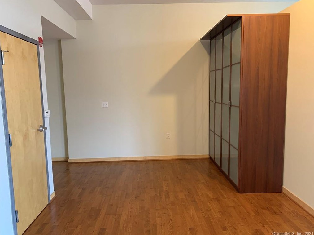 10 Ann St Apt 409, Norwalk, CT 06854
