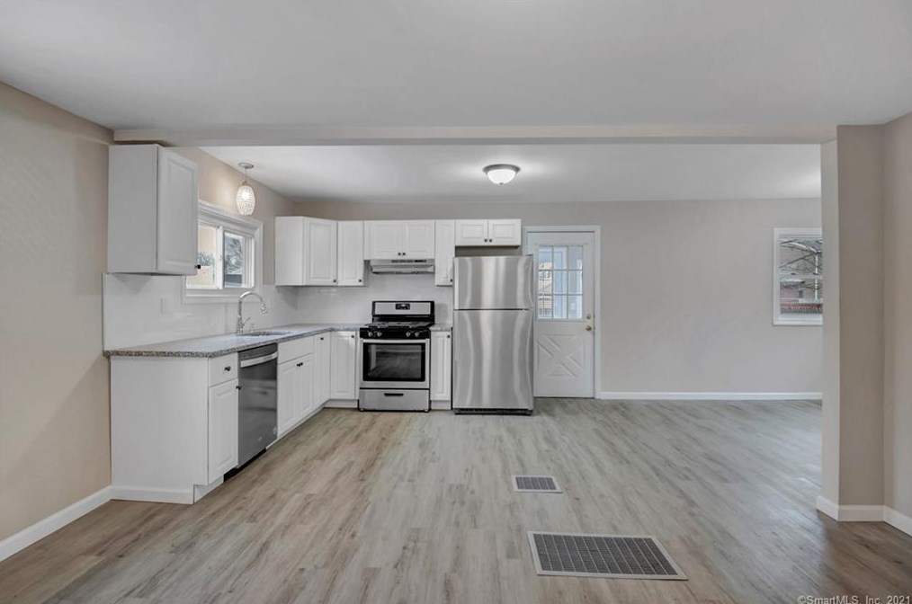 199 Coe Ave, New Haven CT 06512-4725 exterior