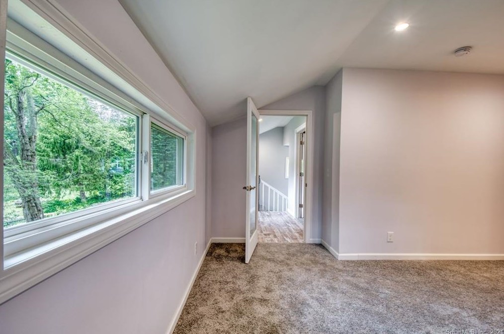 43 Lake Dr, Chesterfield CT  06370-1042 exterior