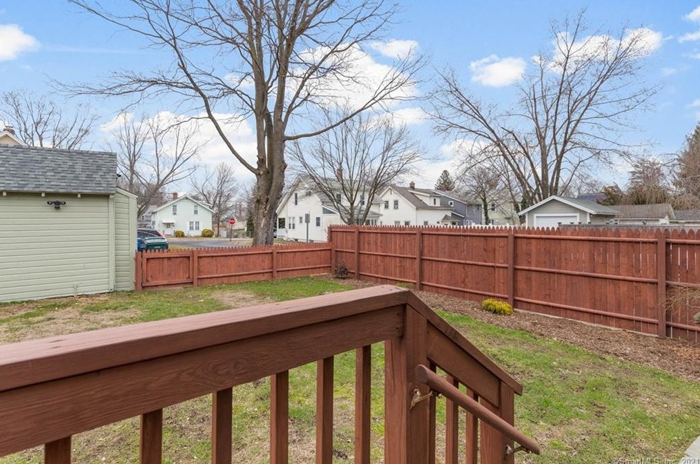 121 Central Ave, New Haven CT 06516-6731 exterior