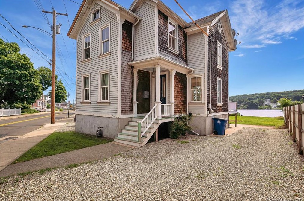 253 Front St, New Haven CT 06513-3205 exterior