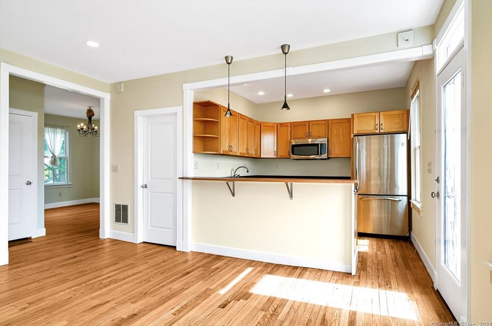 253 Front St, New Haven CT 06513-3205 exterior