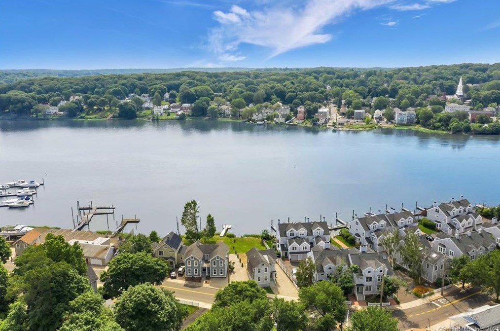 253 Front St, New Haven CT 06513-3205 exterior