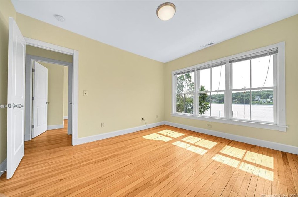 253 Front St, New Haven CT 06513-3205 exterior