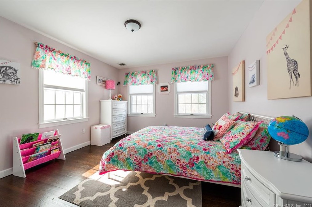 20 Hidden Springs Rd, Madison CT 06443-1670 exterior