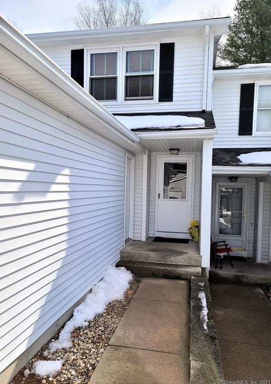 29 Kathleen Dr, Chestnut Hill CT  06226-1235 exterior