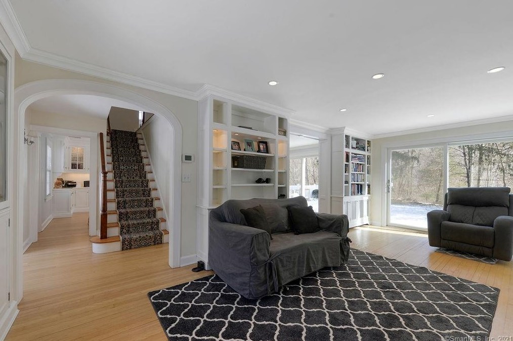 22 Coe St, Winsted CT 06098-1004 exterior