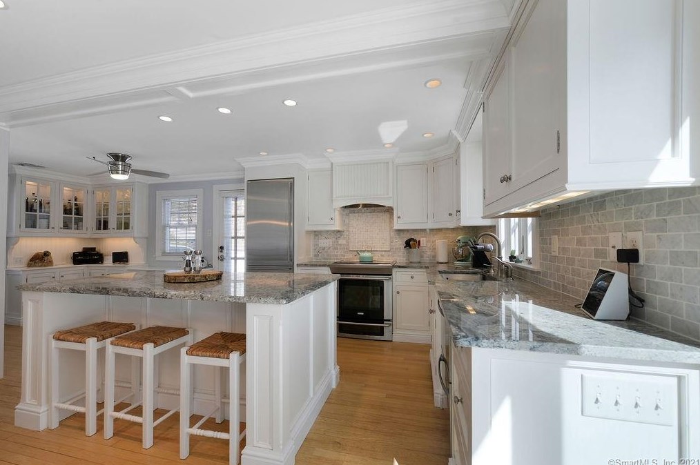 22 Coe St, Winsted CT 06098-1004 exterior